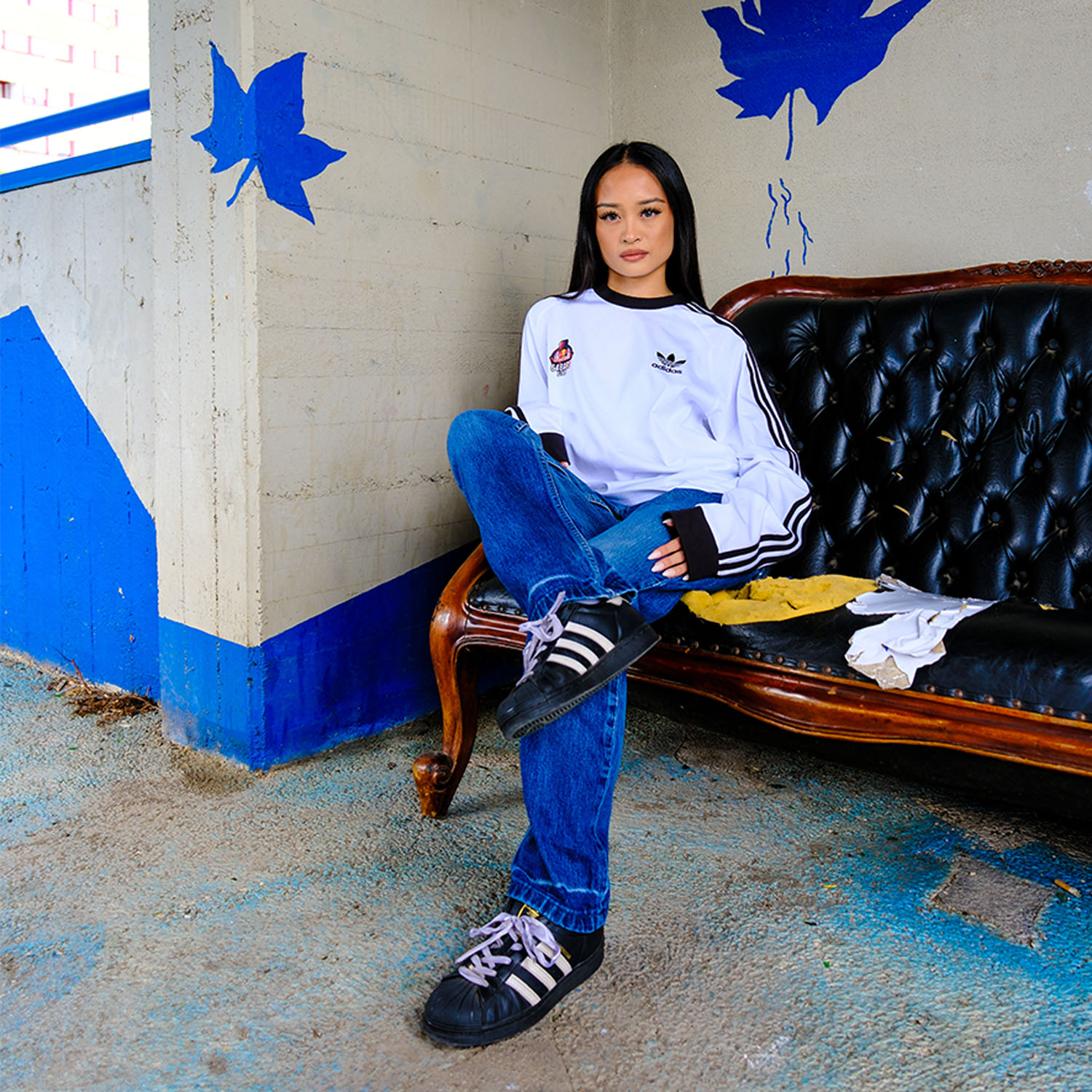 Red Bull 64 Bars Live x Adidas - Long Sleeve Adicolor 3 – Stripes (White) - immagine 5